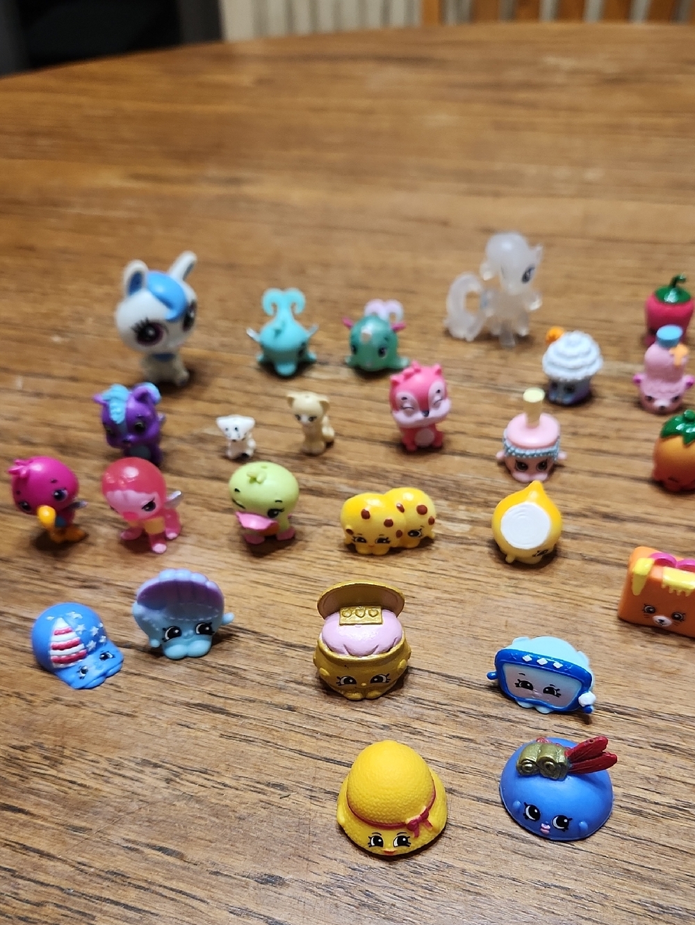 79 Shopkins Few Misc Pieces - Picture 5 of 6